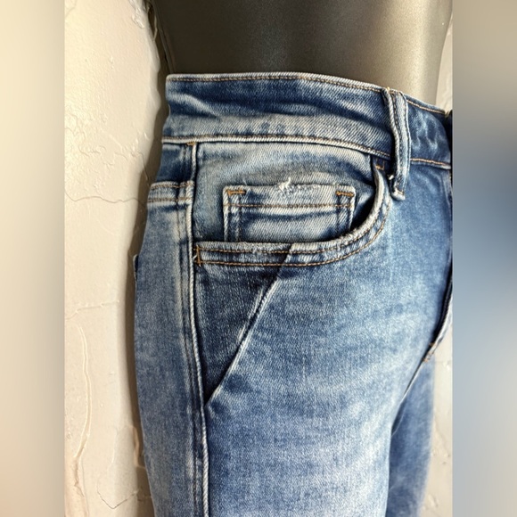 Altar'd State | High Rise Raw Hem Flare Bell
Bottom Jeans denim mid wash sz 26 - Picture 5 of 7